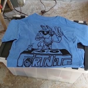 Boys size 14/16 fortnite t-shirt